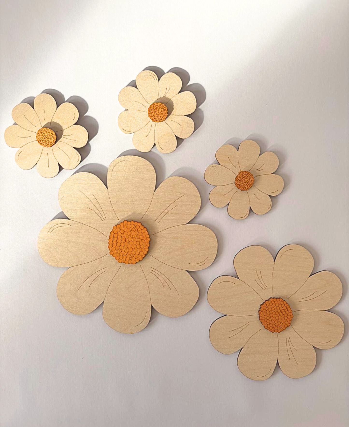 Wooden Daisy Wall Set – Natural | Set of 5